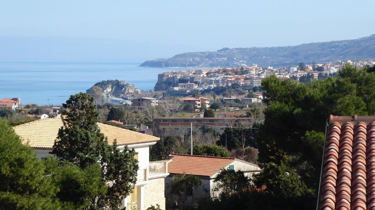 Appartamento Panoramico Santa Domenica Санта-Доменика Экстерьер фото