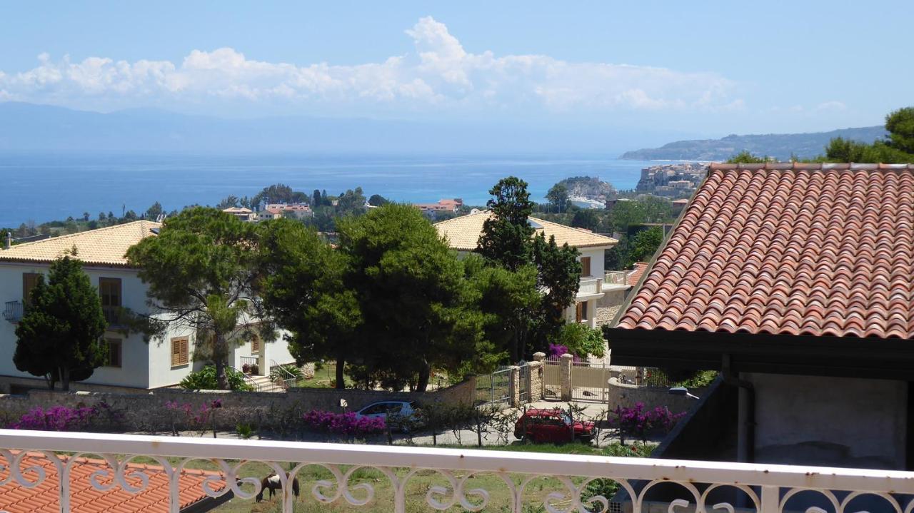 Appartamento Panoramico Santa Domenica Санта-Доменика Экстерьер фото
