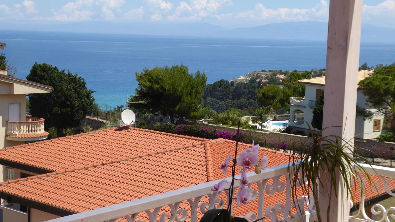 Appartamento Panoramico Santa Domenica Санта-Доменика Экстерьер фото
