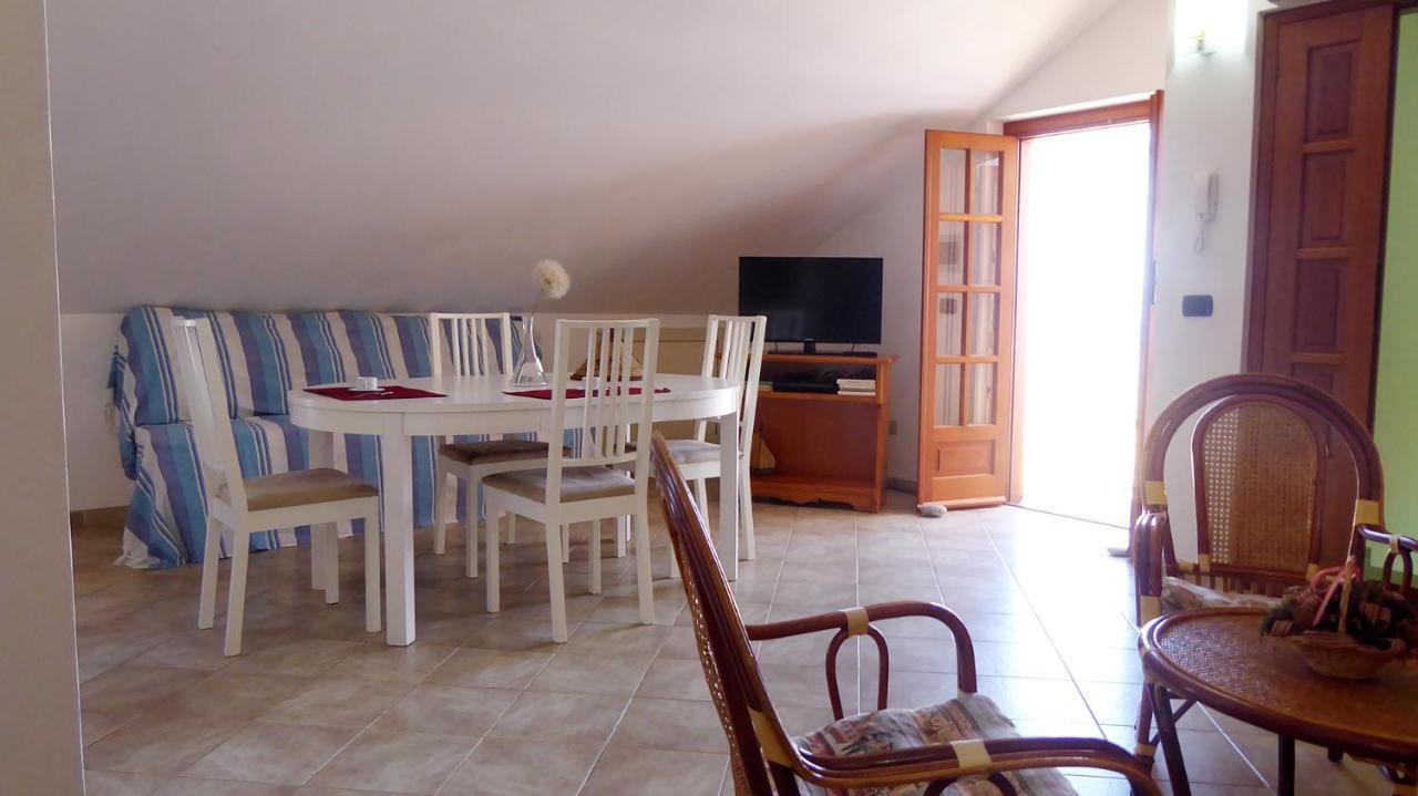 Appartamento Panoramico Santa Domenica Санта-Доменика Экстерьер фото