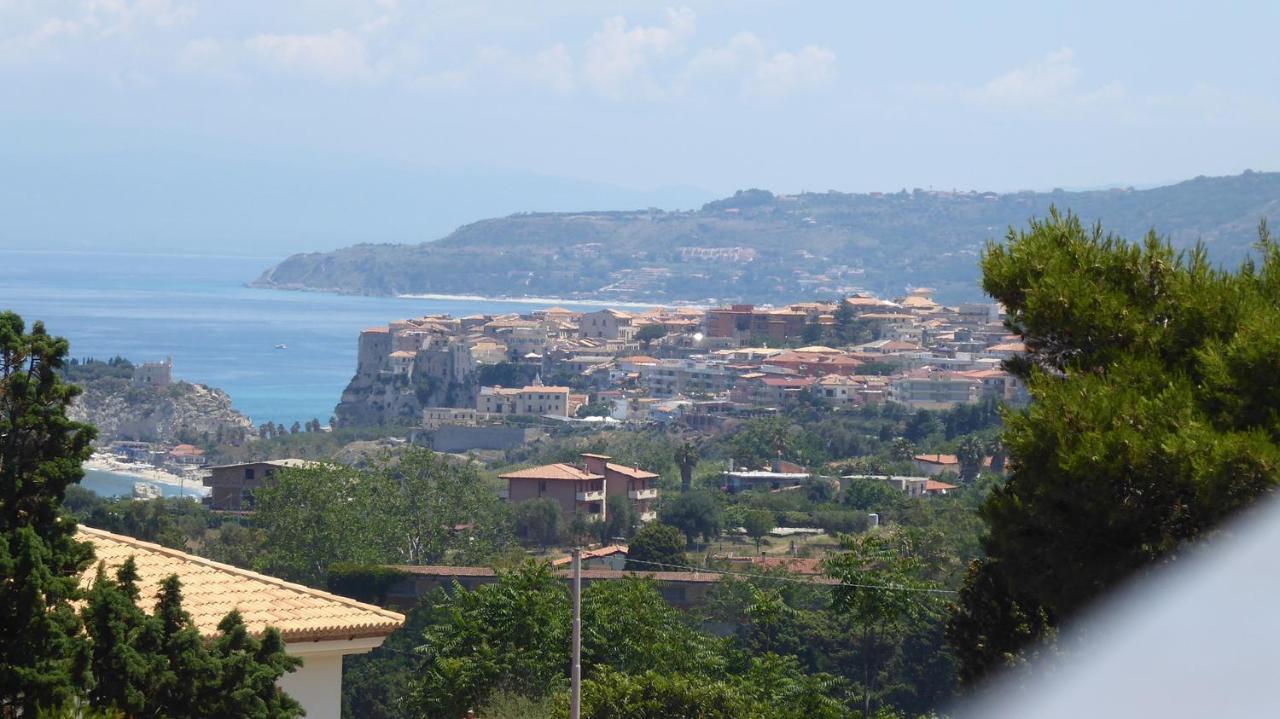 Appartamento Panoramico Santa Domenica Санта-Доменика Экстерьер фото