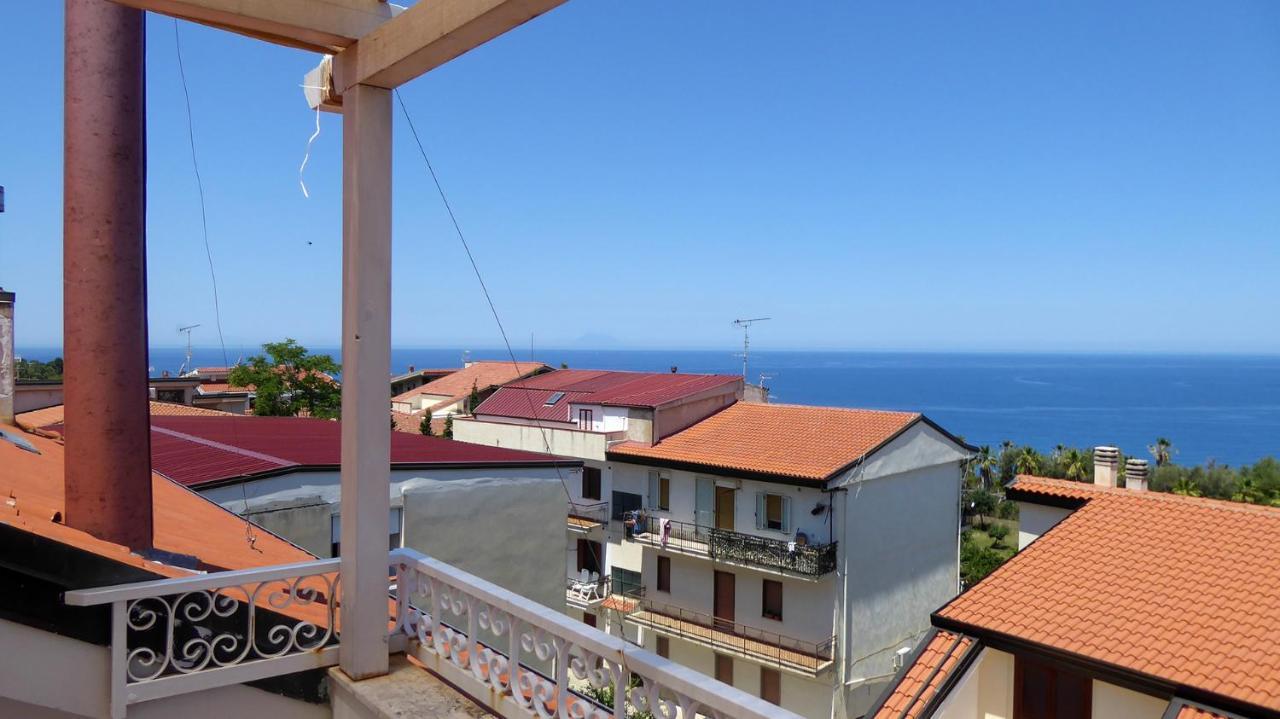 Appartamento Panoramico Santa Domenica Санта-Доменика Экстерьер фото