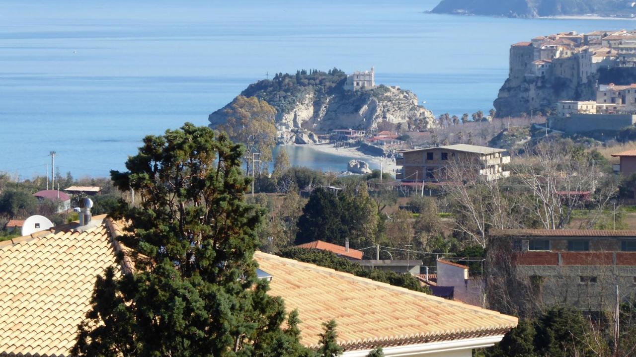 Appartamento Panoramico Santa Domenica Санта-Доменика Экстерьер фото