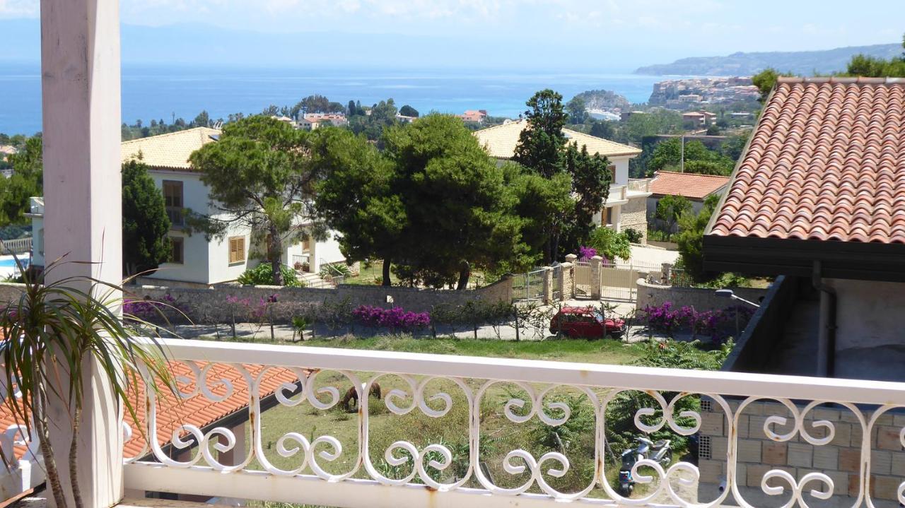 Appartamento Panoramico Santa Domenica Санта-Доменика Экстерьер фото