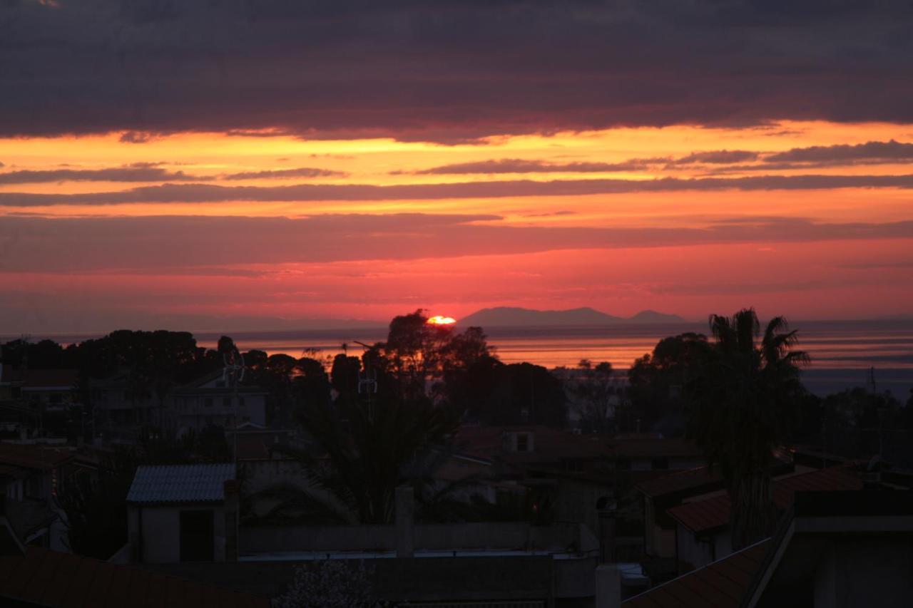 Appartamento Panoramico Santa Domenica Санта-Доменика Экстерьер фото
